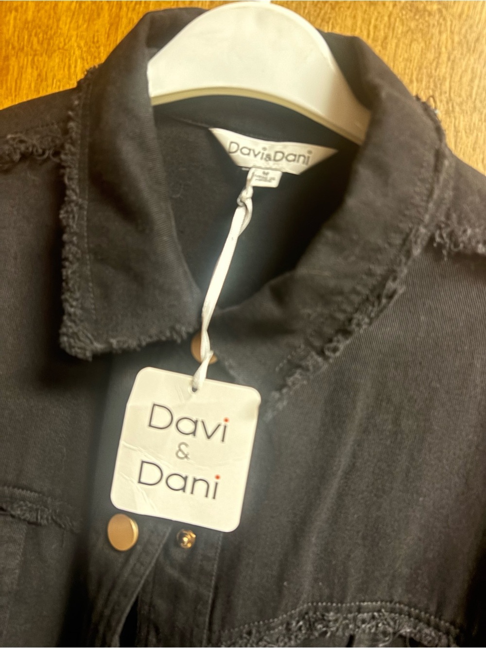 DAVI & DANI Black denim jacket with Gold 'ROCK & ROLL' Graphic - Picture 4 of 4